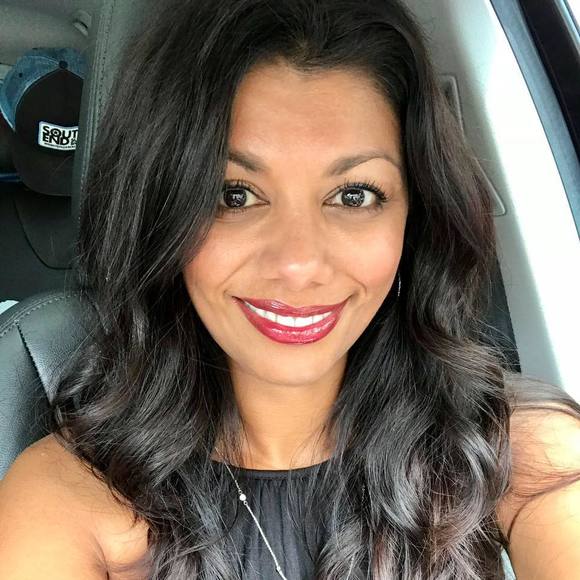 Meet your Posher, Sheuli - Picture 1 of 1